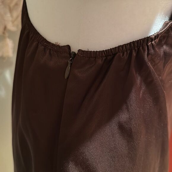 Divided cut out dress - Picture 3 of 4